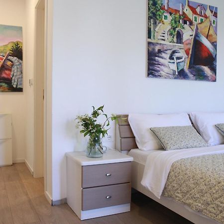 Studio Apartment Rosa Krk Krk Town Dış mekan fotoğraf